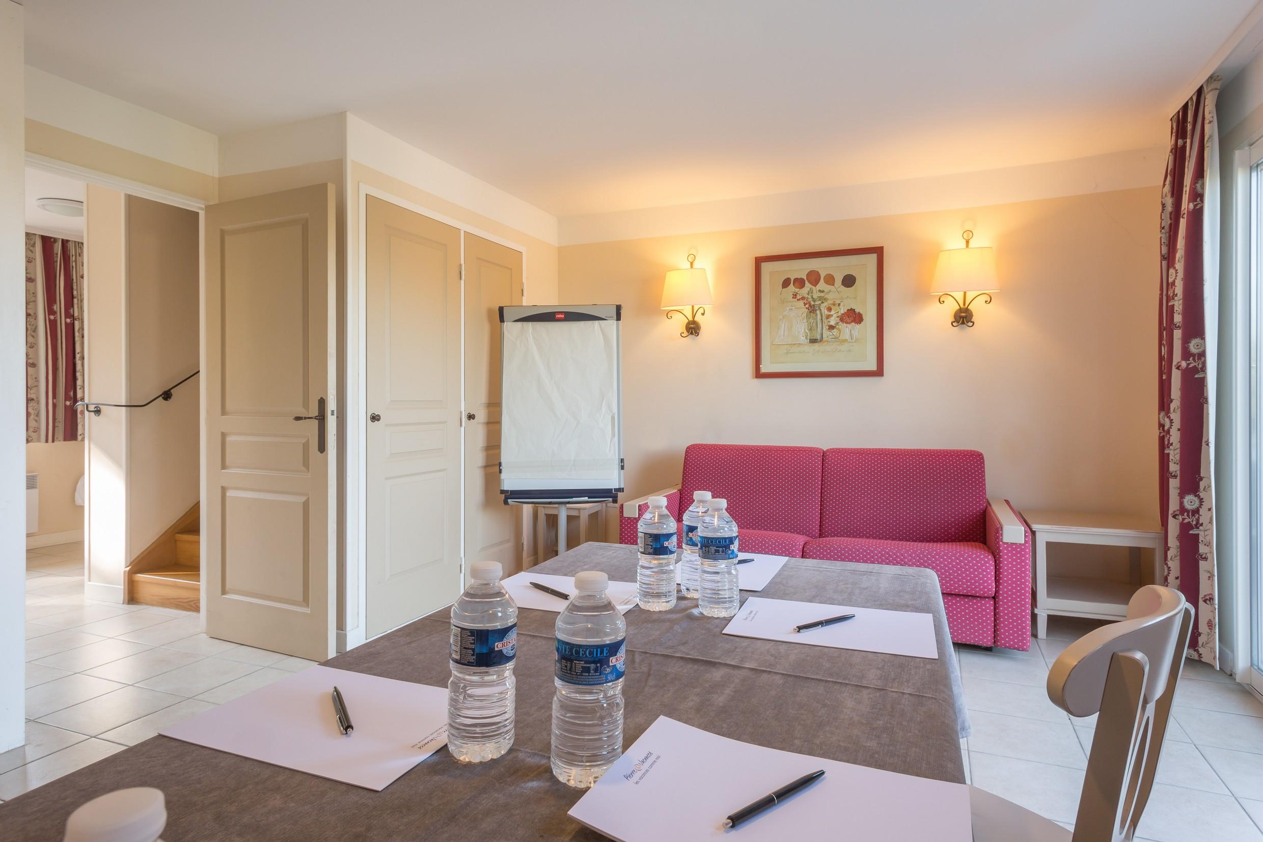 Sowell Hotels Ardeche Grospierres Exterior foto